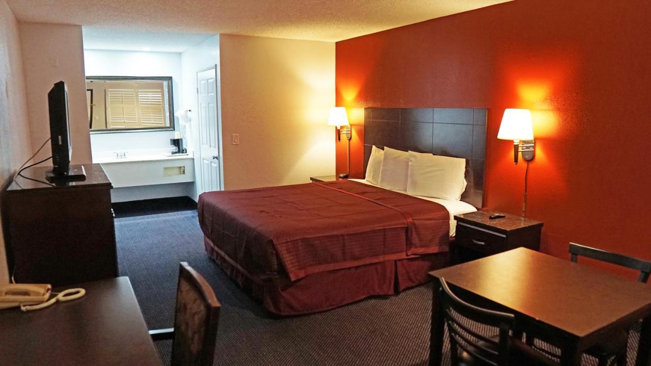 Travel Plaza Inn Комптон Екстер'єр фото